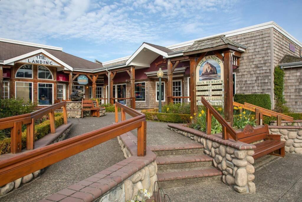 Cannon Beach Vibes, Steps To The Beach,Wifi,3 Full Bedroom En Suites With 3 Fireplaces,Near Downtown Exteriör bild